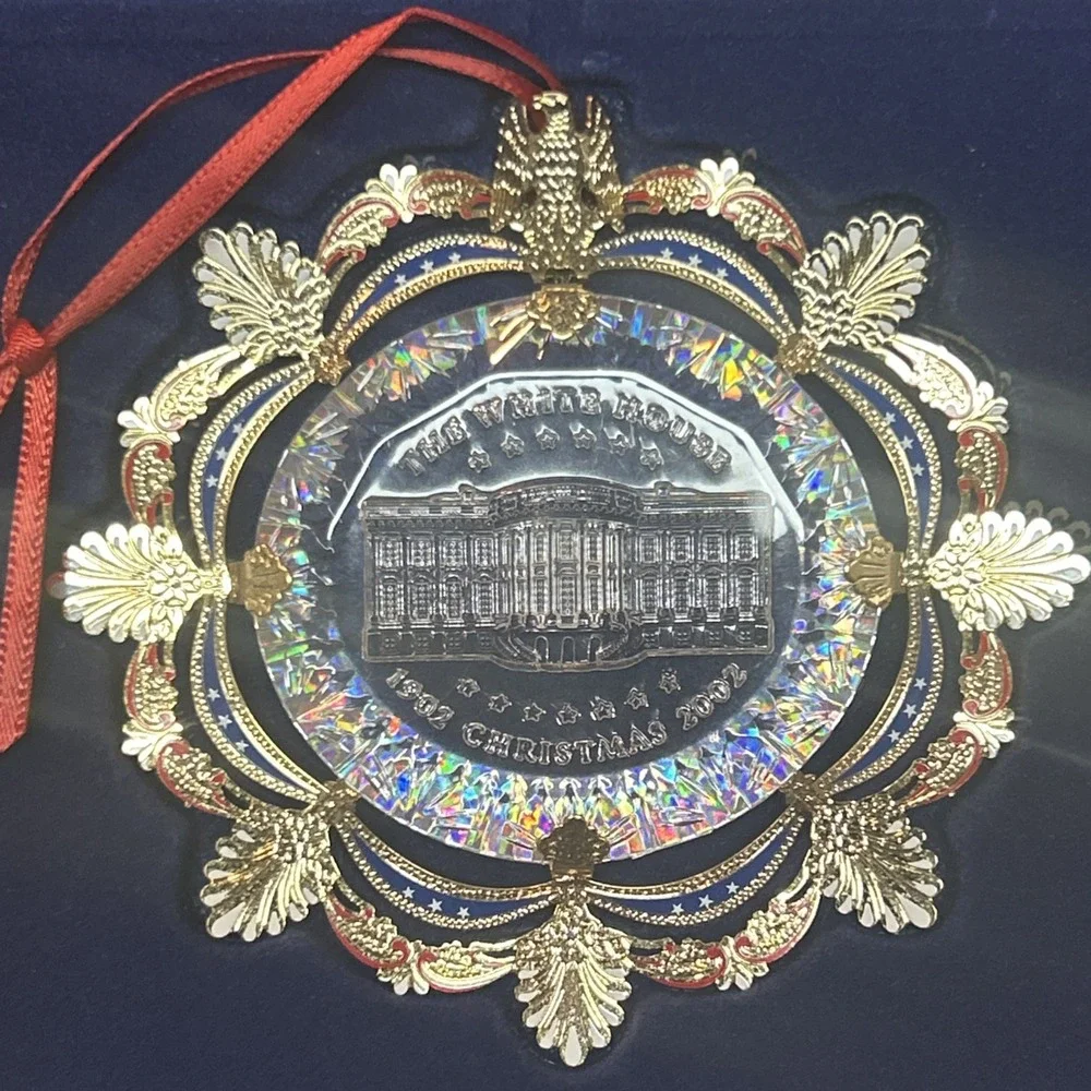 2002 WHITE HOUSE HISTORICAL ASSOCIATION CHRISTMAS ORNAMENT